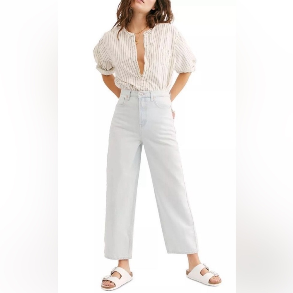 We the Free (Free People) Frank Dad Jeans in Icy Blue, size 27